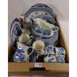 Royal Staffordshire 'Willow' pattern dinner and teaware,