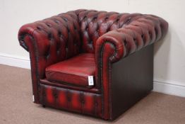 Chesterfield armchair upholstered in red leather Condition Report <a