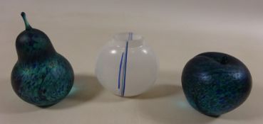 Two Glasform style paperweights and a small art glass vase Condition Report <a