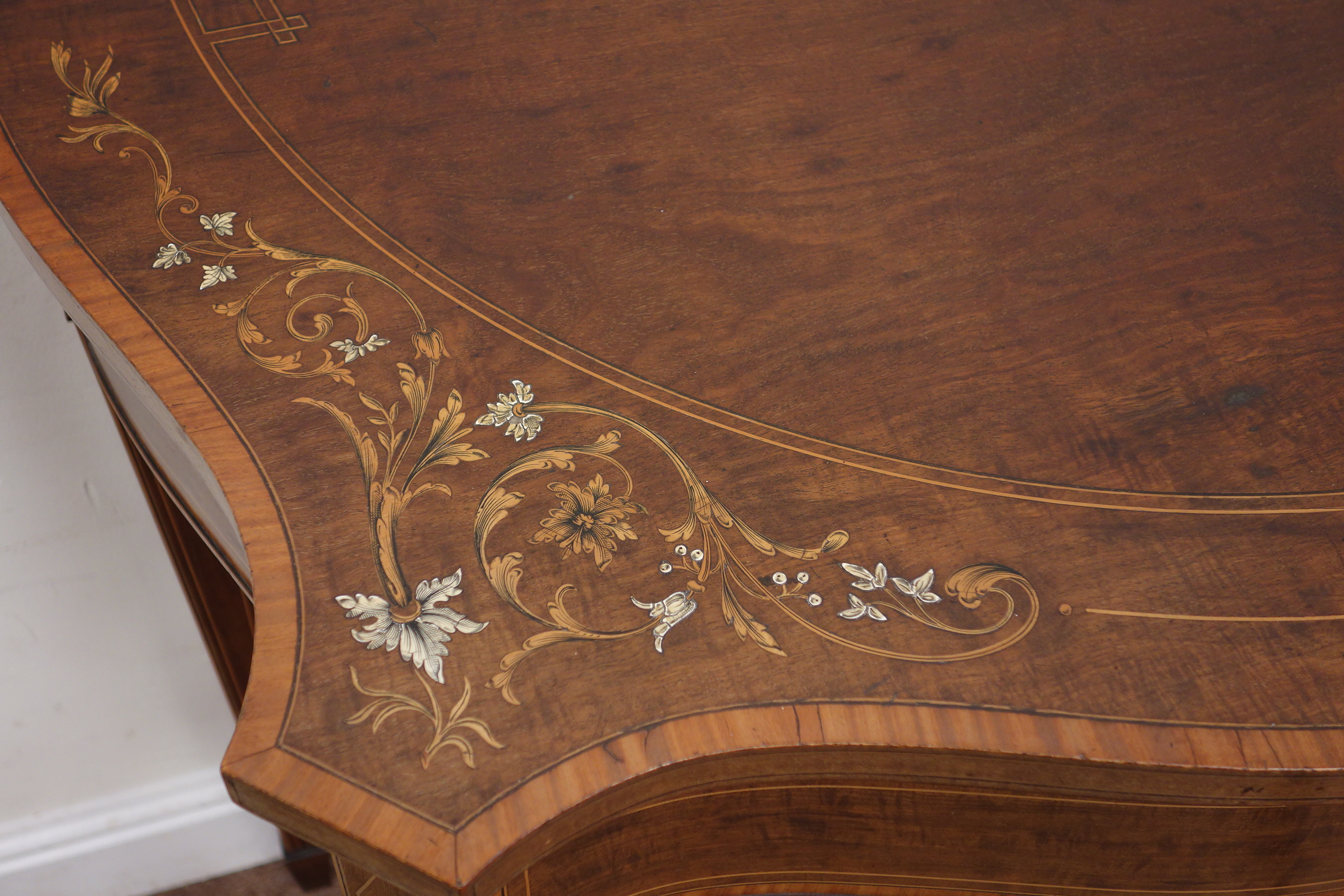 Edwardian inlaid mahogany serpentine fold over top card table, tooled baise lined, - Image 3 of 8