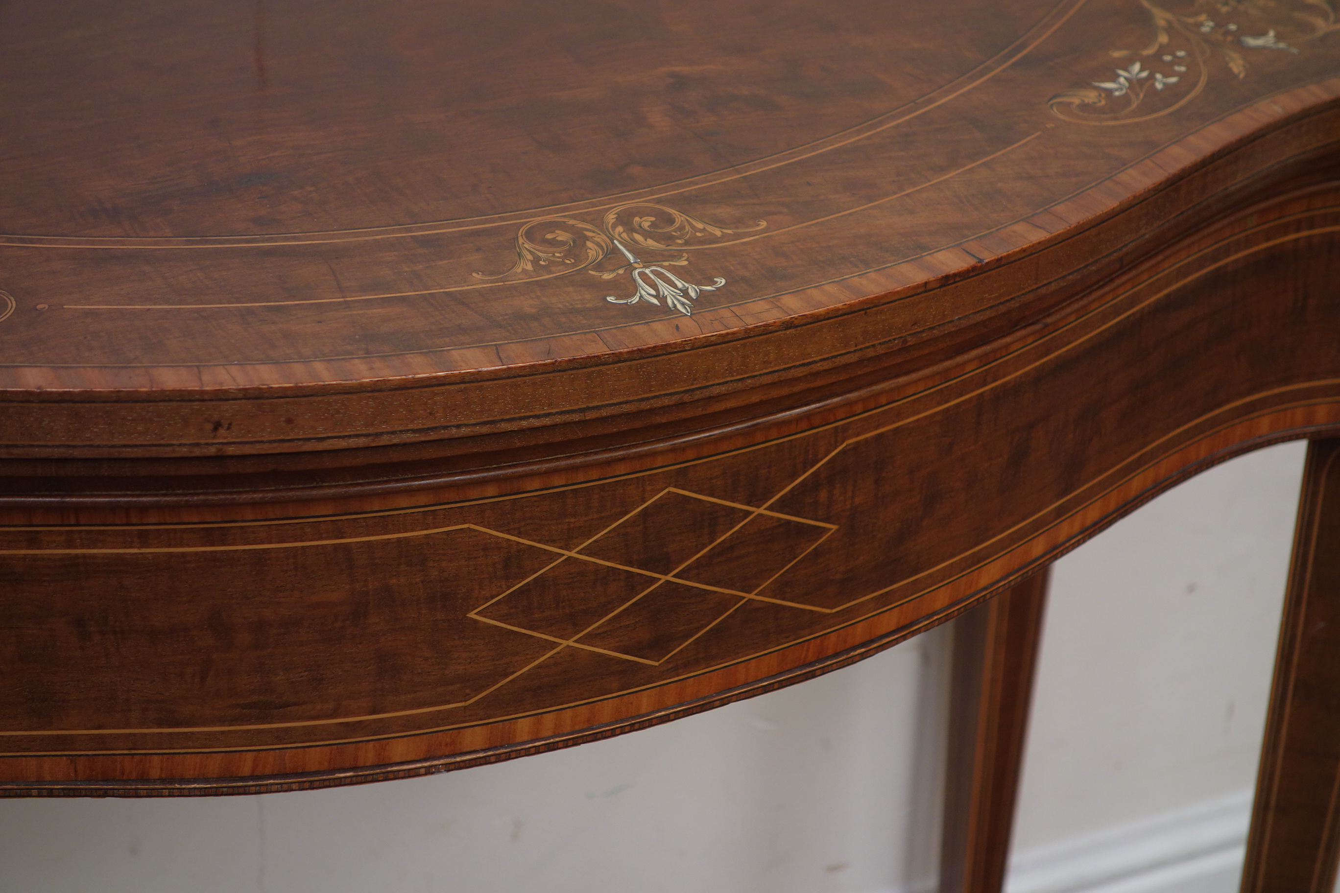Edwardian inlaid mahogany serpentine fold over top card table, tooled baise lined, - Image 4 of 8