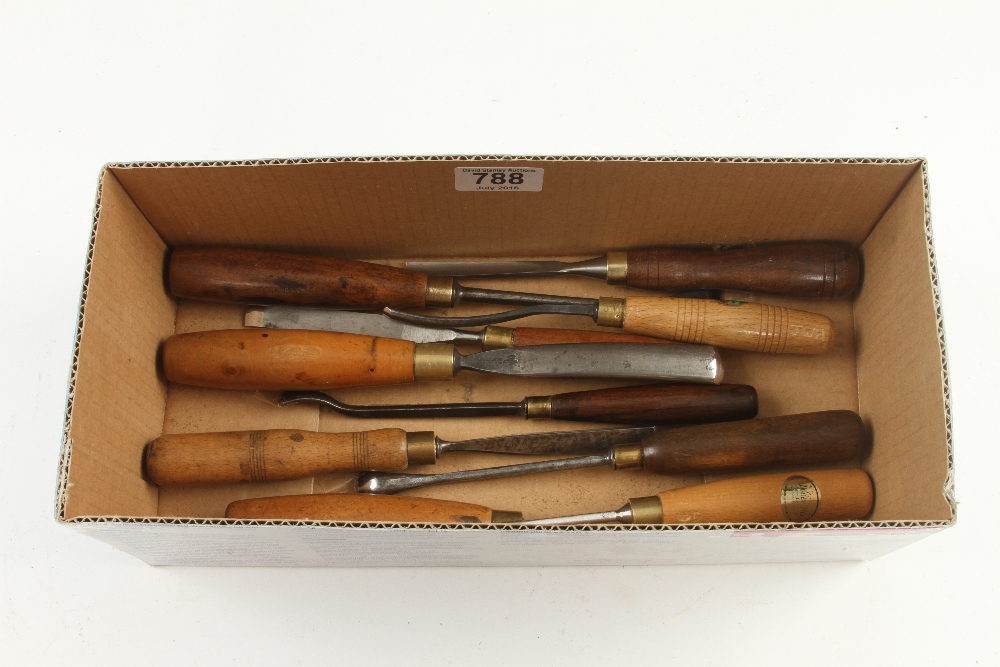 Ten carving tools G+