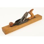 A SARGENT No 3420 adjustable beech try plane G+