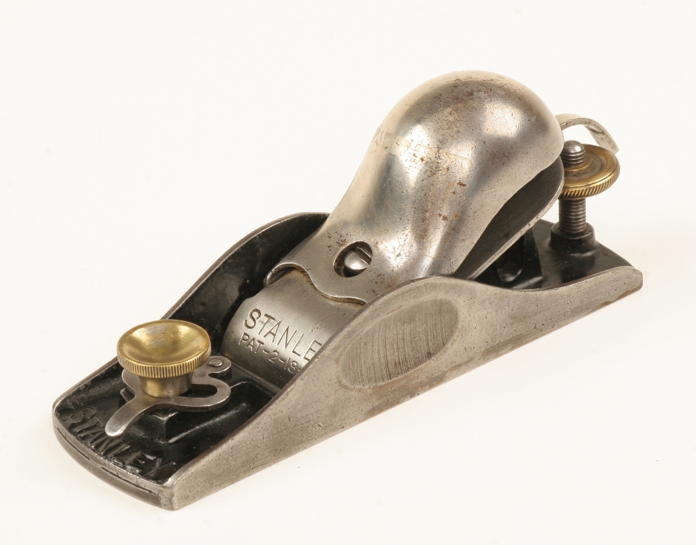 A STANLEY No 18 knuckle joint block plane Pat 2-18-13 G+