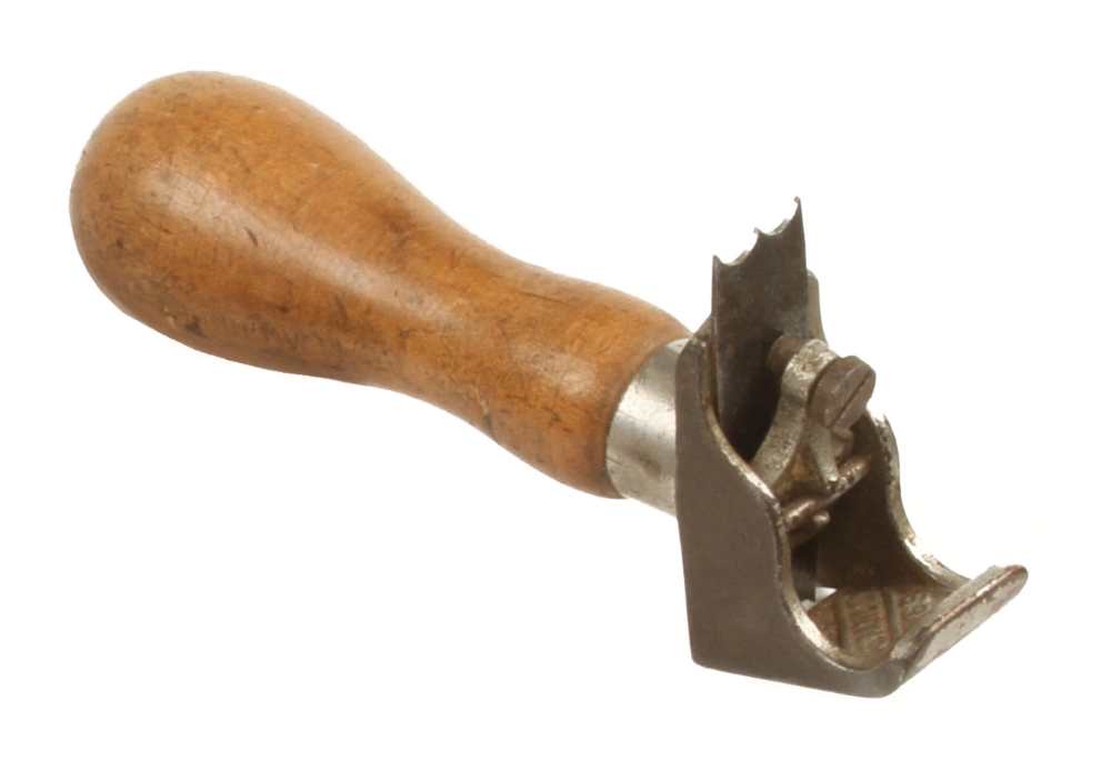 A STANLEY No 69 hand beader with one cutter G+