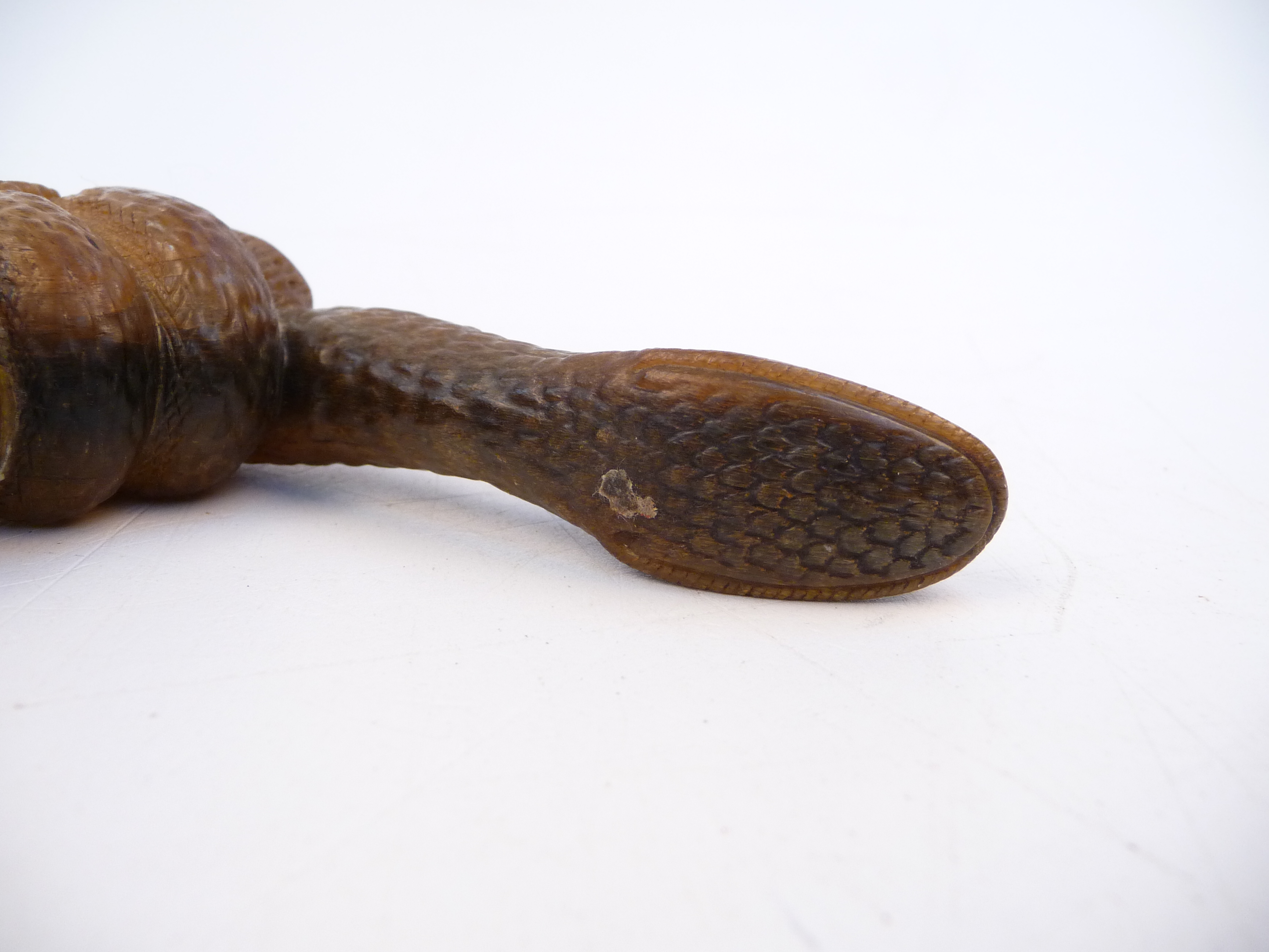 An late Victorian or Edwardian walking stick, the handle a coiled snake with glass eyes, length 93. - Image 3 of 13