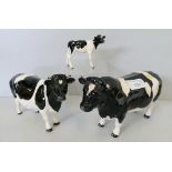 Beswick : A Friesen bull, cow and calf (3)