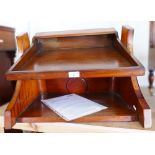 A mid-20th century Hull Literary Club Sepele mahogany table top lecturn, with fixed angled tray