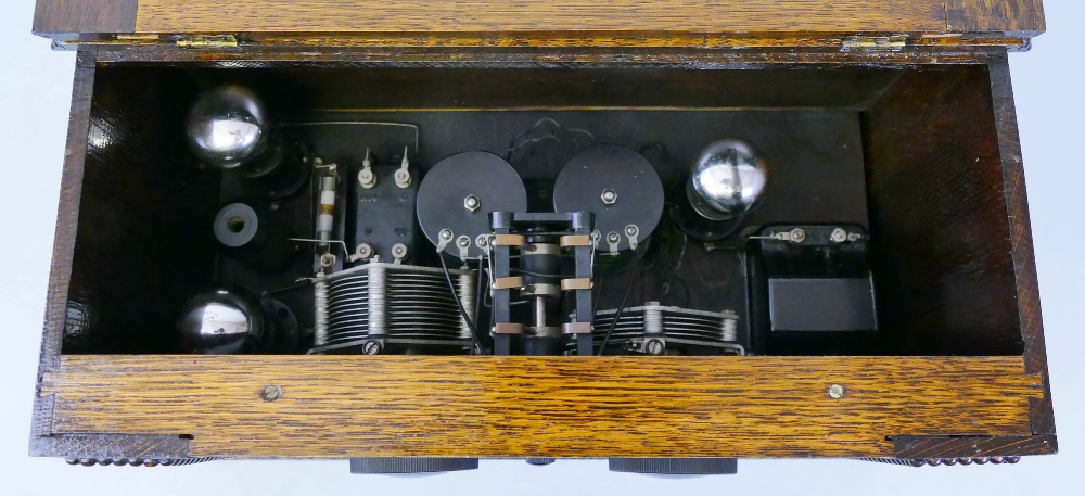 A three valve table top radio, probably by Graves, in beaded wooden case with hinged lid, 42cm - Image 2 of 2