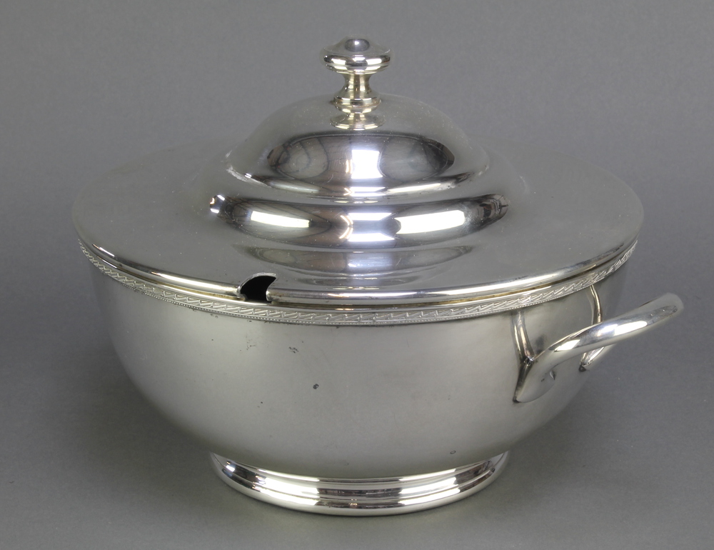 A silver plated 2 handled tureen and lid