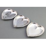 3 silver heart shaped dishes, 2 Birmingham 1905 1 London 1906, 90 grams