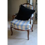 A PAIR OF FRENCH STYLE OPEN ARMCHAIRS, u