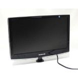 Samsung 19" LCD flatscreen TV CONDITION: Please Note -  we do not make reference to the condition of