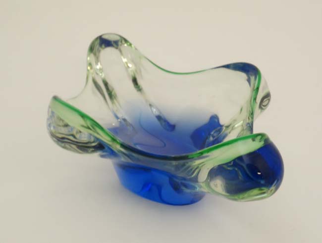 Bohemia Glass - Sklarna Chribska : A Czechoslovakian Chribska glass bowl of flared lobed form with - Image 3 of 5