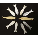 Regency gaming counters : 19thC and later counters to include 8 mother of pearl fish formed