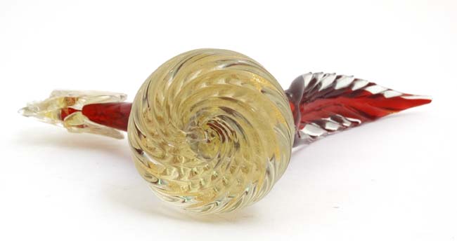 Retro glass : 2 items of Murano style art glass comprising a red clear and gold fleck model of a - Image 9 of 9