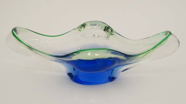 Bohemia Glass - Sklarna Chribska : A Czechoslovakian Chribska glass bowl of flared lobed form with - Image 2 of 5