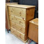 Pine chest of drawers CONDITION: Please Note - we do not make reference to the