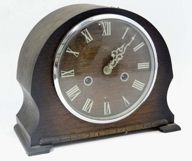 Smiths 2 train clock CONDITION: Please Note - we do not make reference to the