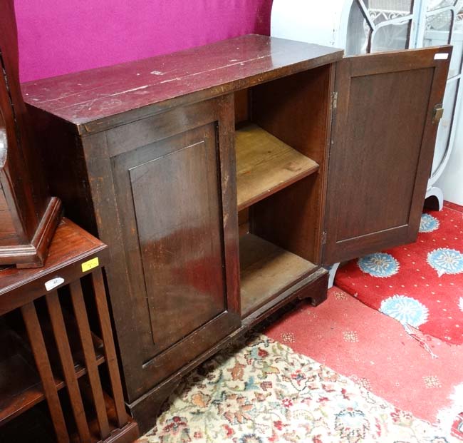 19thC Mahogany 2-door cupboard CONDITION: Please Note - we do not make reference to - Image 4 of 4