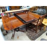 Late 20thC extendable dining table CONDITION: Please Note - we do not make