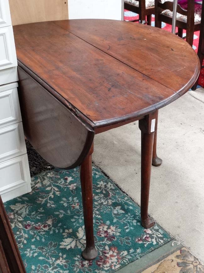 A georgian mahogany pad foot table with cabriole legs C1770 CONDITION: Please Note - - Image 2 of 2