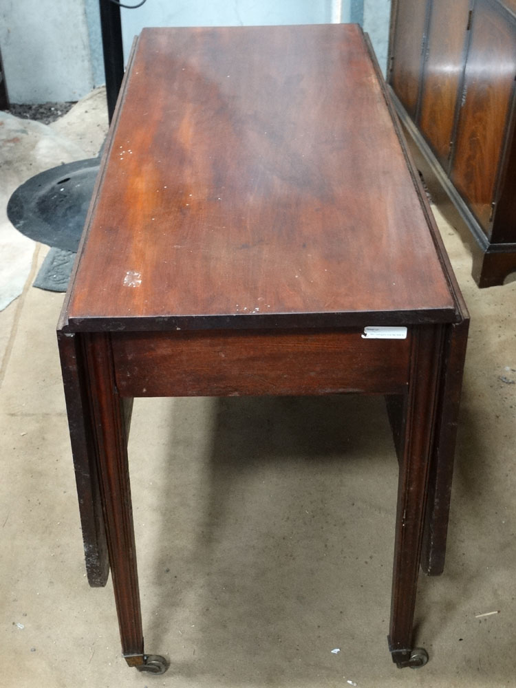 An 18thC mahogany drop flap table with four legs ( 2 gate legs) 44" wide, - Image 2 of 3