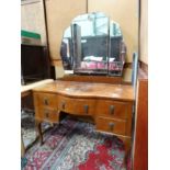 Dressing table CONDITION: Please Note - we do not make reference to the condition
