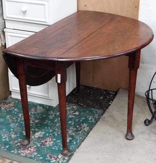 A georgian mahogany pad foot table with cabriole legs C1770 CONDITION: Please Note -