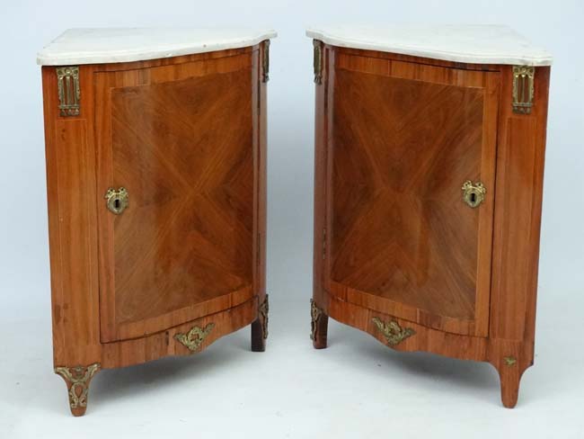J B Vassou : A pair of mid - late 18thC tulip and kingwood white marble topped corner cabinets - Image 7 of 12
