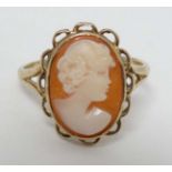 A 9ct gold ring set with oval cameo CONDITION: Please Note - we do not make