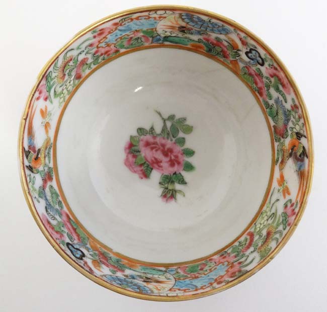 A Chinese export style famille rose tea bowl, - Image 2 of 5