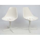 Vintage Retro :a pair of original Eero Saarinen ( 1910-1961) white Tulip chairs,