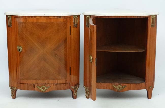 J B Vassou : A pair of mid - late 18thC tulip and kingwood white marble topped corner cabinets - Image 3 of 12