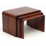 Art Deco : a nest of 3 graduated occasional tables of walnut construction.