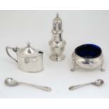 A matched 3 piece cruet comprising a salt hallmarked London 1910 maker Edward Barnard & Sons,