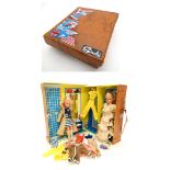 Retro Toys : A 1970s Pedigree Sindy hotel room travel case with fold down bed together with two