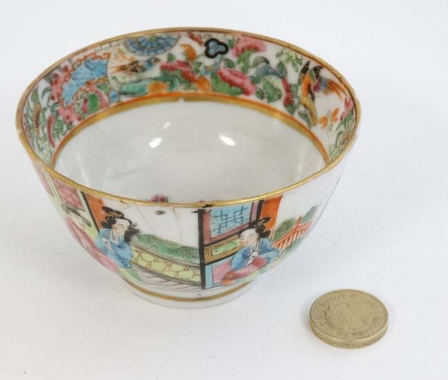 A Chinese export style famille rose tea bowl, - Image 5 of 5