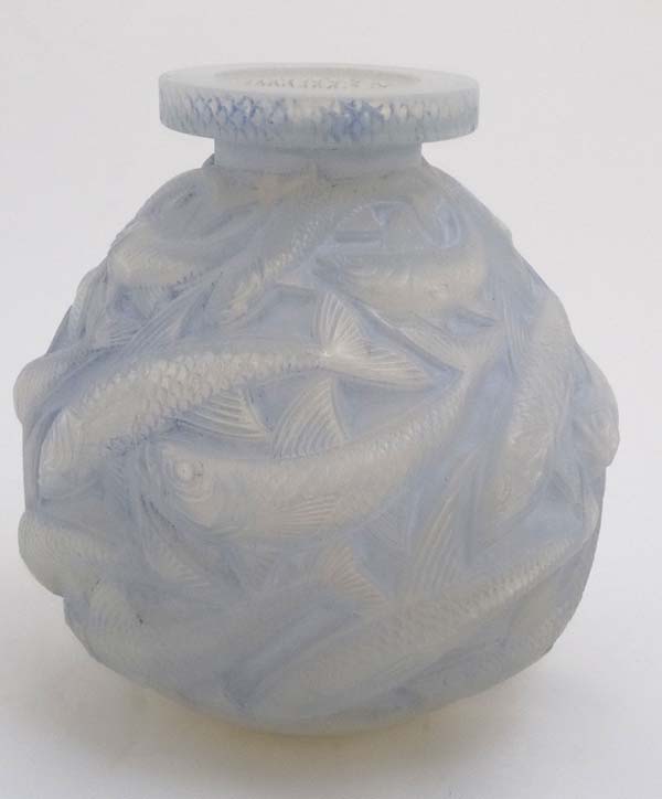 Lalique: A c1928 R Lalique blue glass'' Salmonides '' Vase, number 1015, - Image 3 of 11