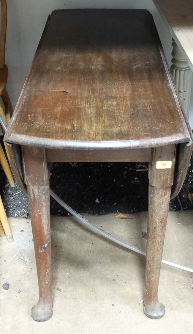 Pad foot gate leg drop leaf table CONDITION: Please Note - we do not make