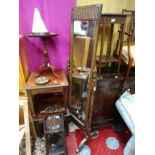 Oak cheval mirror CONDITION: Please Note - we do not make reference to the