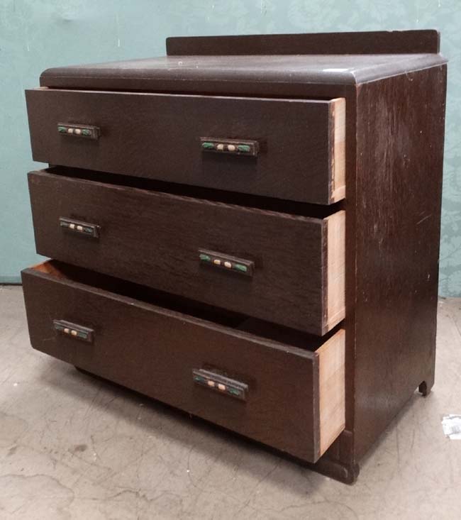 Oak 3-drawer chest of drawers CONDITION: Please Note - we do not make reference to - Image 2 of 3