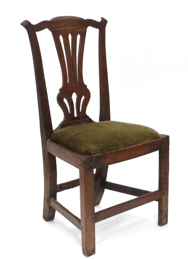 Oak chair CONDITION: Please Note - we do not make reference to the condition of - Image 4 of 4