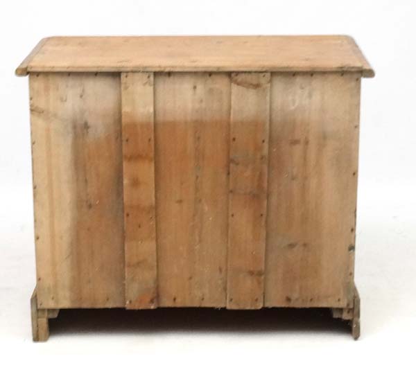 A 19thC pine chest of drawers comprising three graduated long drawers 35 1/2" wide x 19 3/4" deep x - Image 4 of 4