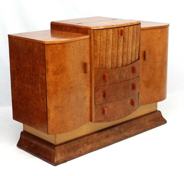 Art Deco : a superb blonde burr Maple probably Epstein Brothers Cocktail cabinet with two - Image 2 of 7