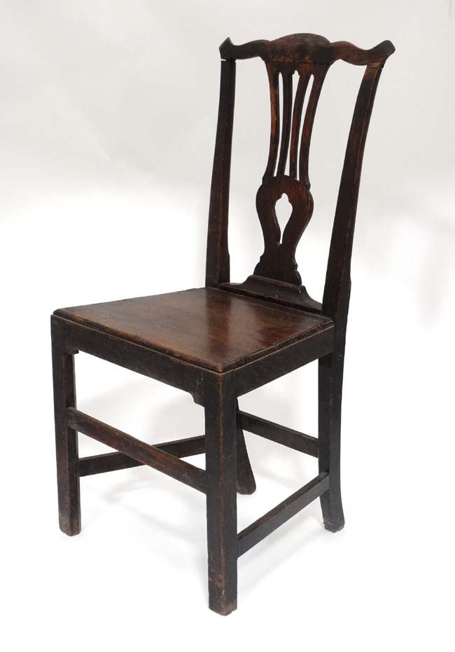 Oak chair CONDITION: Please Note - we do not make reference to the condition of - Image 3 of 3