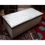 Lloyd loom style ottoman CONDITION: Please Note - we do not make reference to the