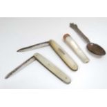 Assorted items comprising 2 mother of pearl handled folding fruit knifes hallmarked Sheffield 1924