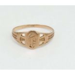 A childs 10k gold ring CONDITION: Please Note - we do not make reference to the