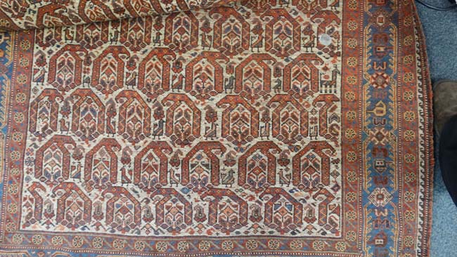 Carpet / Rug : A Persian carpet with central ground of 67 birds ( nearly all differing to one - Image 13 of 18